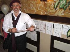  шаржист на корпоратив свадьбу
    Михаил Шабалин Минск Калининград шарж по фото